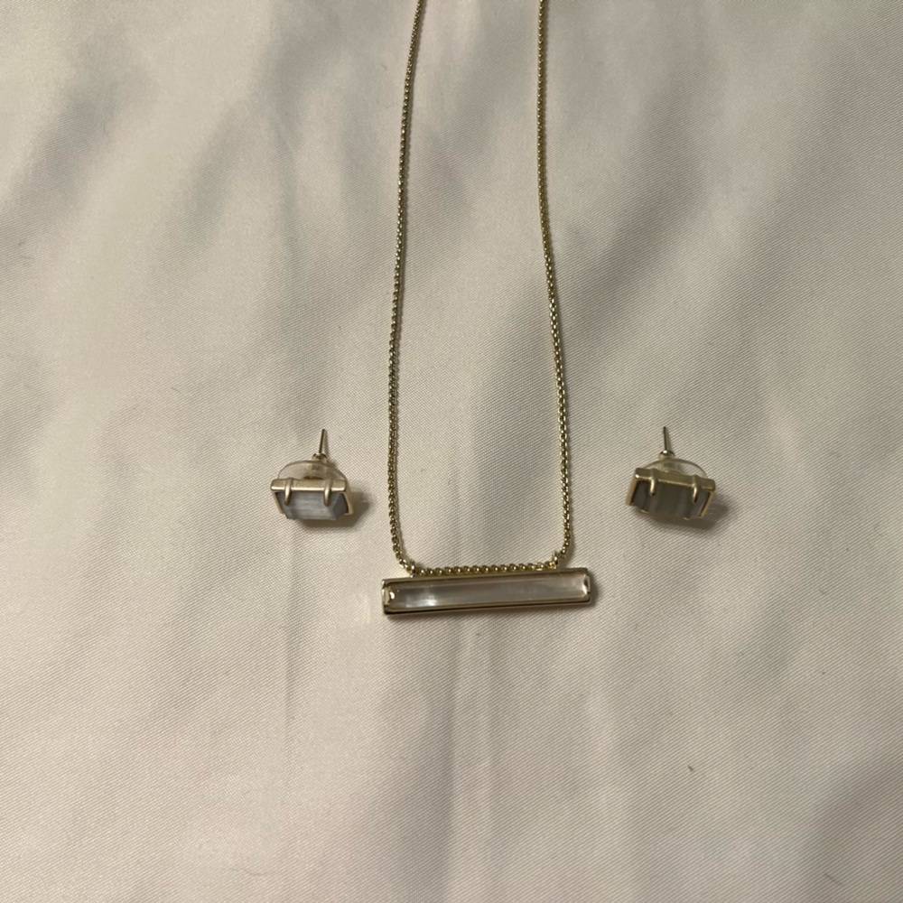 Kendra Scott Bar Necklace and Earrings